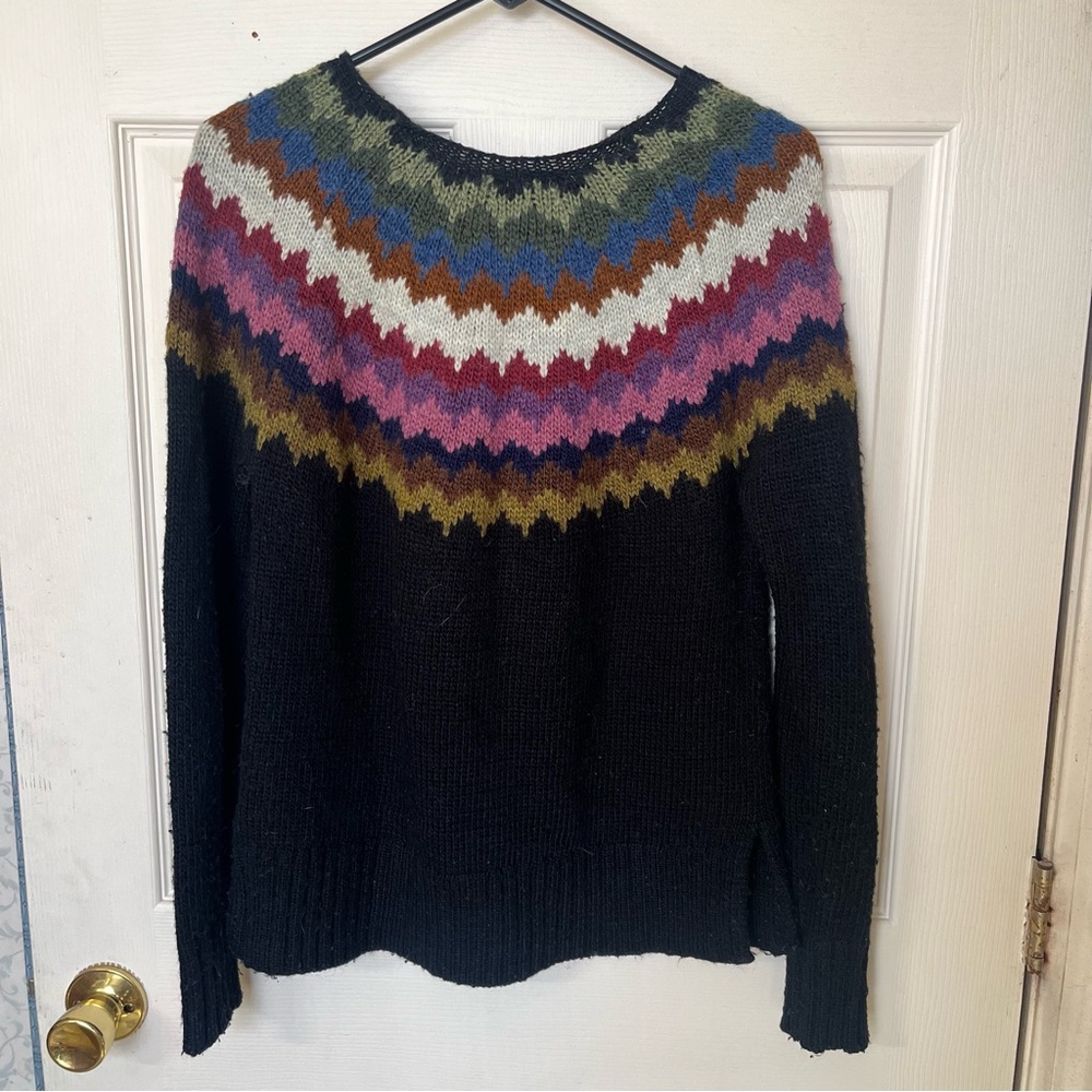 American Eagle color work sweater